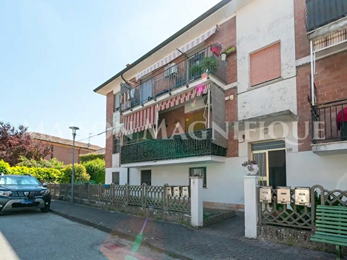 Appartamento trilocale in vendita in Vicolo Giuseppe Mazzini, Tresignana
