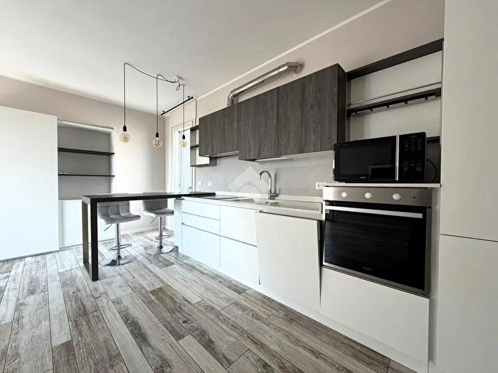 Appartamento bilocale in vendita in Via Montello, Crema