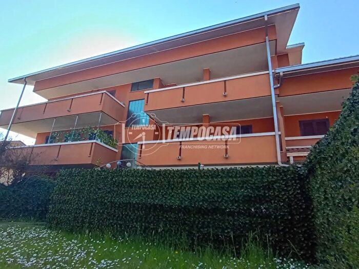 Appartamento trilocale in vendita in Via Matteotti, Cesate