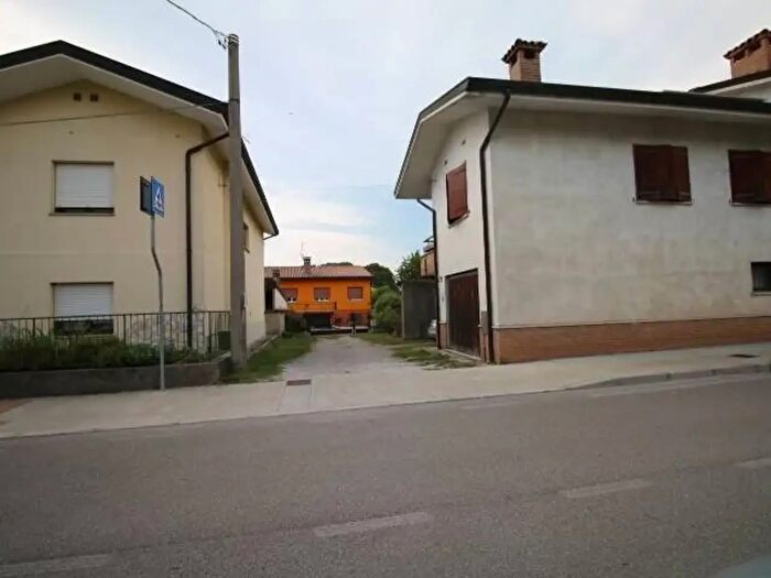 Casa con 12 locali in vendita in Via I Maggio, Savogna D'Isonzo