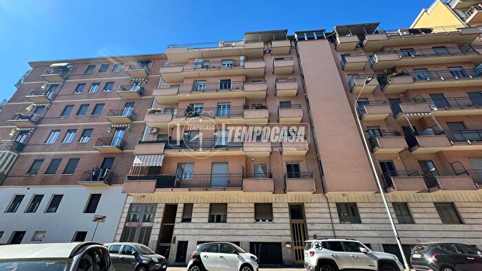 Appartamento bilocale in vendita in Via Genova, Torino