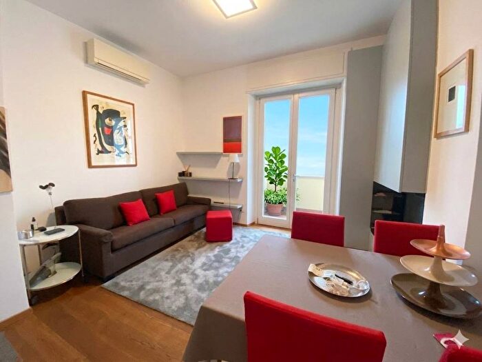 Appartamento bilocale in affitto in Via del Vecchio Politecnico, Palestro, Milano