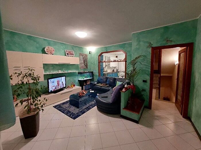 Casa con 5 locali in vendita in Monsummano Terme, Monsummano Terme