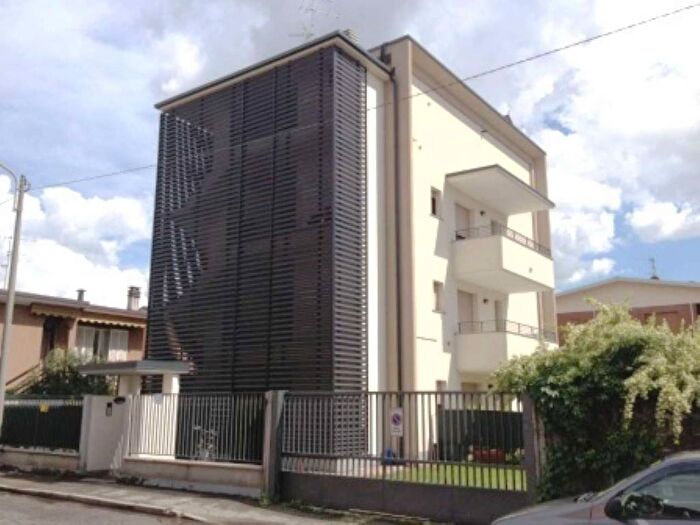 Appartamento bilocale in affitto in Via Bergamo, Taccona, Muggiò