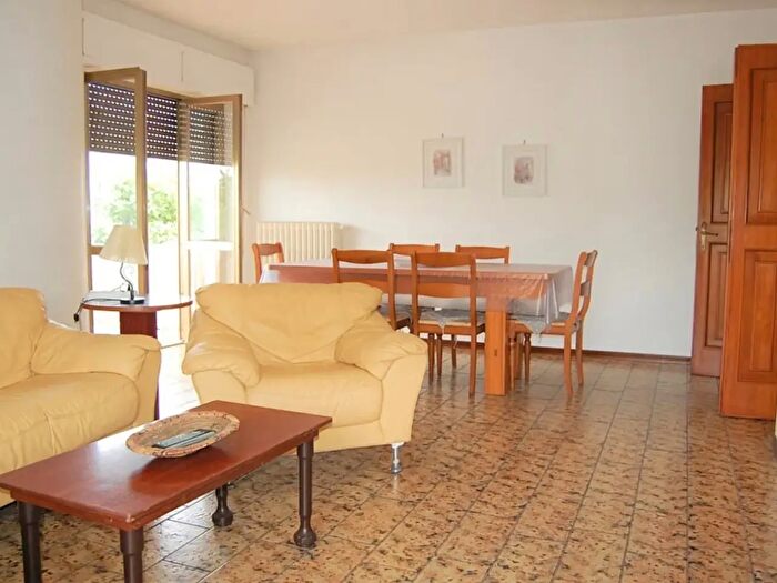Appartamento con 5 locali in vendita in Roseto Degli Abruzzi