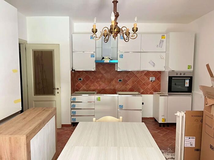 Appartamento trilocale in affitto in Località Pontebari, Spoleto