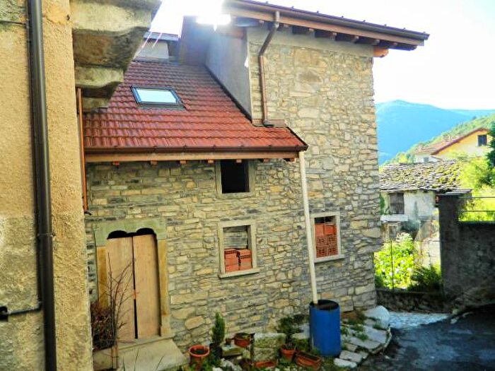 Casa quadrilocale in vendita in Via ai Boschi, Cerano DIntelvi