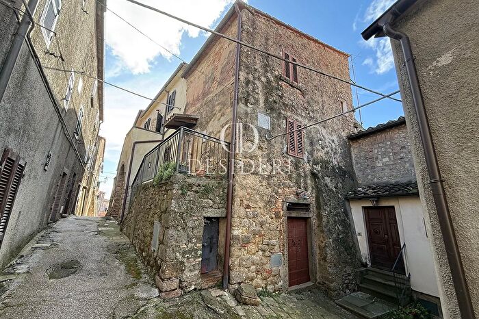 Casa trilocale in vendita in Vicolo dello Zuavo Roccastrada, Roccastrada