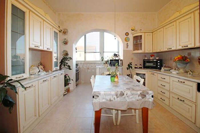 Appartamento con 5 locali in vendita in Collepizzuto, Vasto