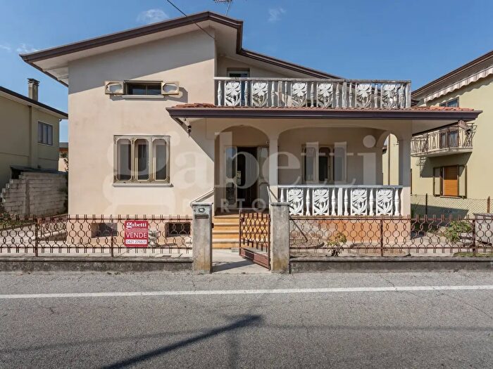 Casa trilocale in vendita in Via Bruno Buozzi, Concordia Sagittaria