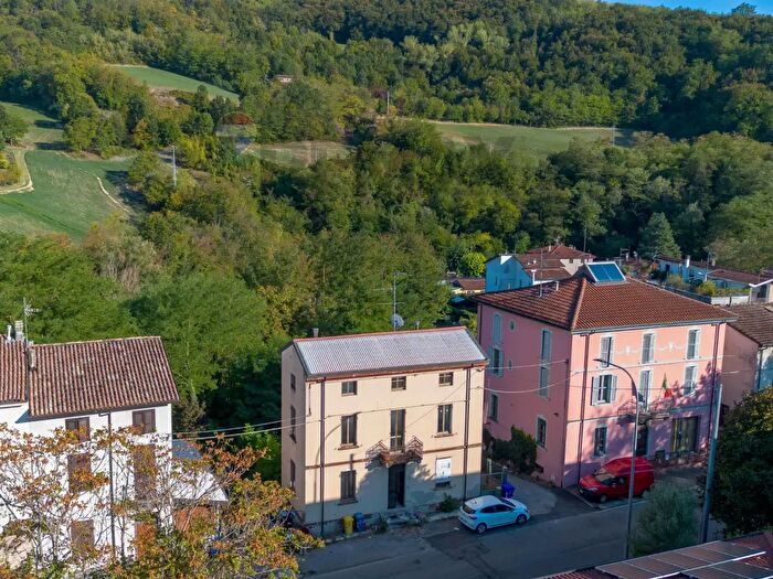 Casa con 8 locali in vendita in Via dei Patrioti, Salsomaggiore Terme