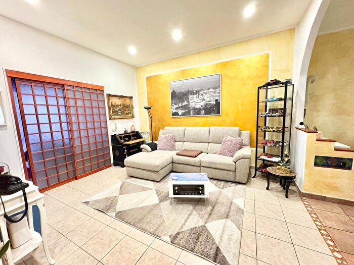 Appartamento trilocale in vendita in Via Po, Rivoli