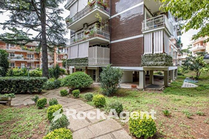 Appartamento bilocale in vendita in Via Mauro Morrone, Roma