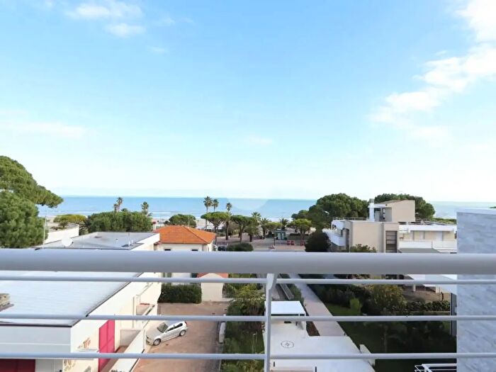 Appartamento trilocale in vendita in Lungomare Sirena, Tortoreto