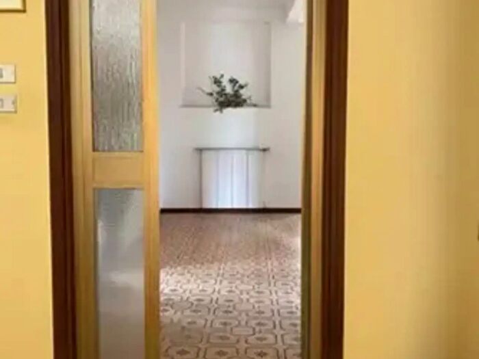 Appartamento con 6 locali in vendita in Via Toscana, Macomer