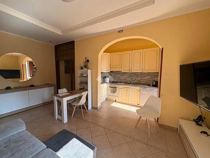 Appartamento trilocale in vendita in Via Vincenzo Marsella, Isola Del Liri