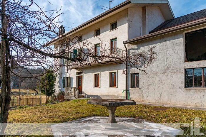 Casa con 9 locali in vendita in Ponte Nelle Alpi