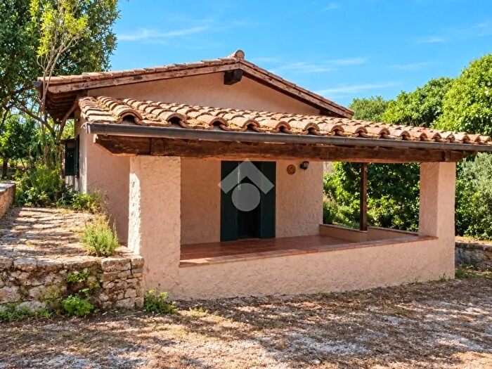 Casa trilocale in vendita in Contrada Brecciara, Olevano Romano