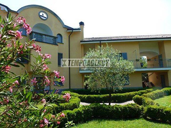 Appartamento bilocale in affitto in Via Valleambrosia, Milano Fiori, Assago