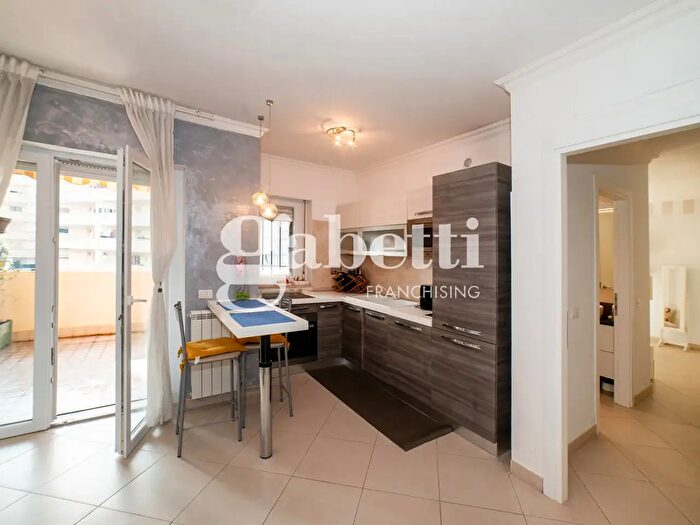 Appartamento bilocale in vendita in Viale Leonida Tonelli, Roma