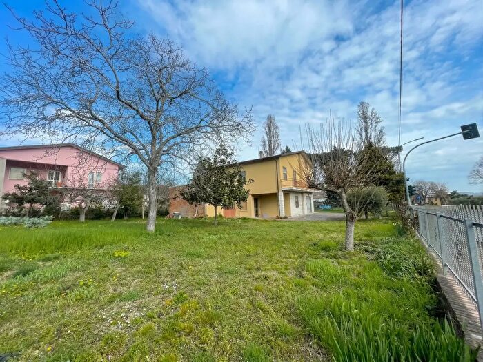 Appartamento con 6 locali in vendita in Via Don Lorenzo Milani, Novafeltria