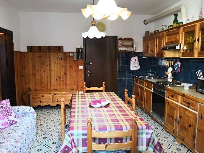 Appartamento bilocale in vendita in Via Roma, Edolo