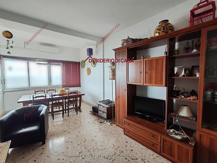 Appartamento quadrilocale in vendita in Santo Stefano Di Camastra