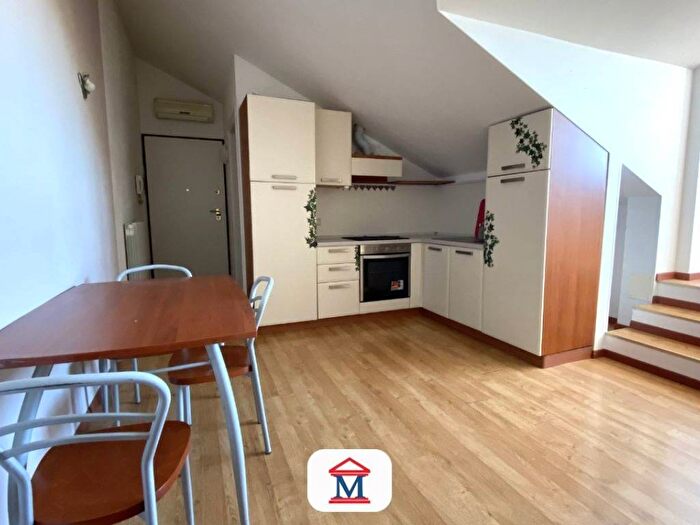 Appartamento monolocale in affitto in Via Moroni, Canovine, Bergamo