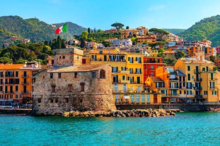 Appartamento trilocale in affitto in Parco Casale Castello dei Sogni, Rapallo