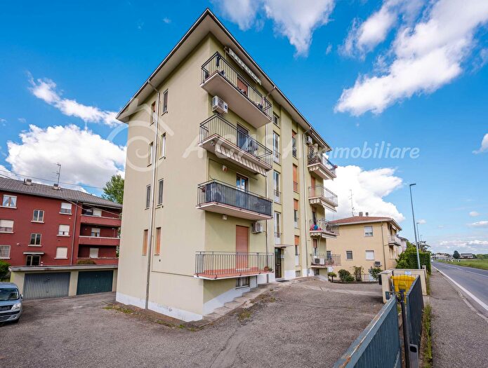 Appartamento con 5 locali in vendita in Strada Pedemontana Est, Parma