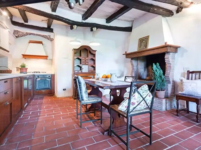 Appartamento trilocale in vendita in Civitella San Paolo