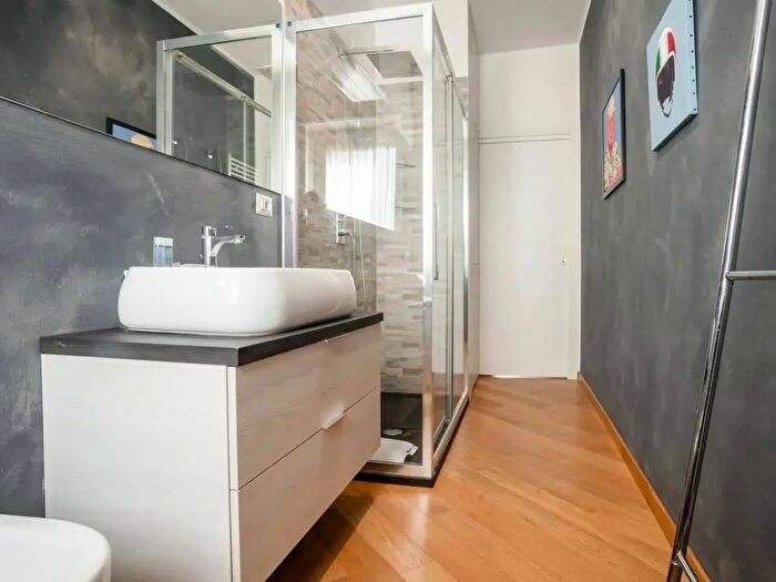 Appartamento monolocale in affitto in Via Andrea Solari, Milano