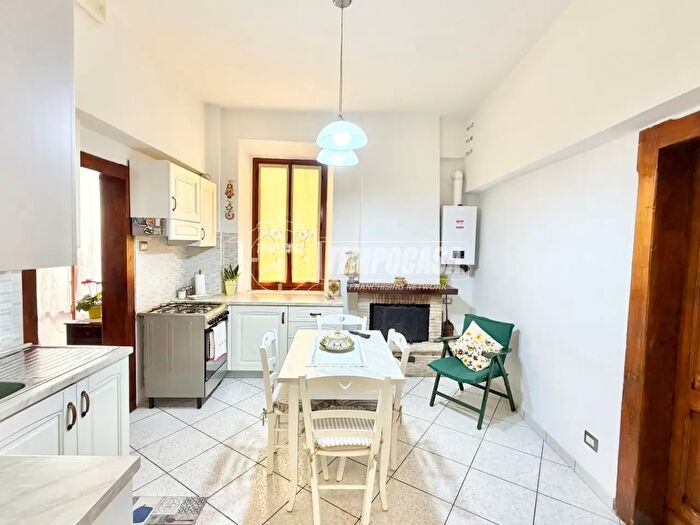 Appartamento trilocale in vendita in Rua Morani Eurialo, Ascoli Piceno