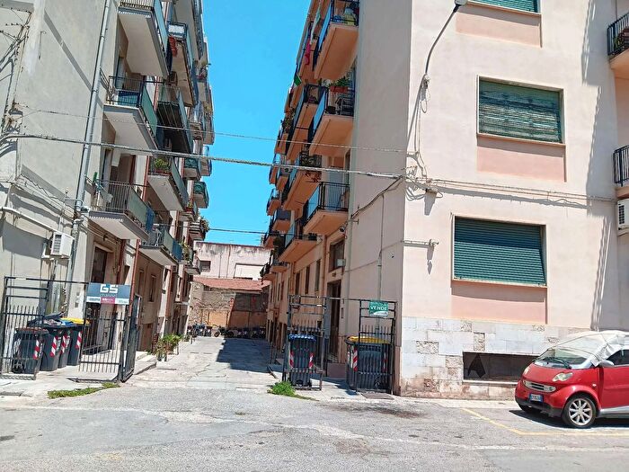 Appartamento trilocale in vendita in Via Nicola Giunta, Reggio Calabria