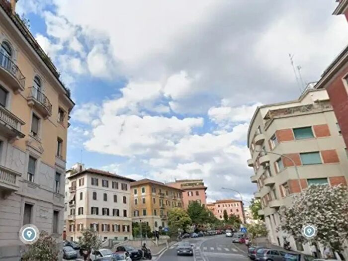 Appartamento con 6 locali in vendita in Viale Bruno Buozzi, Roma