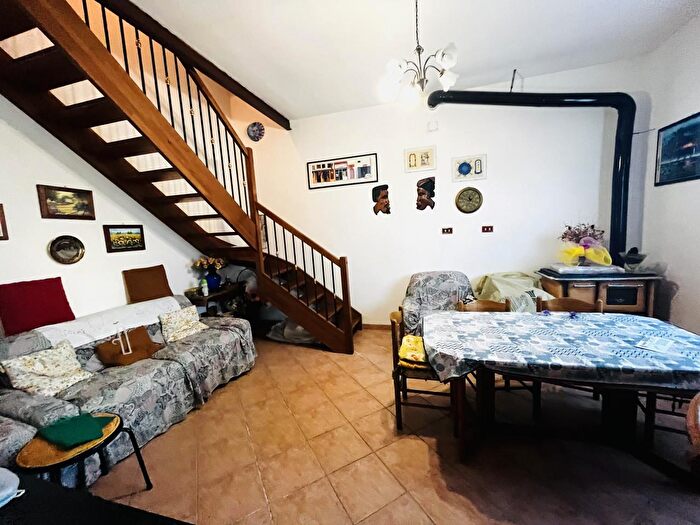 Casa quadrilocale in vendita in Via del Lavoro, Budrio