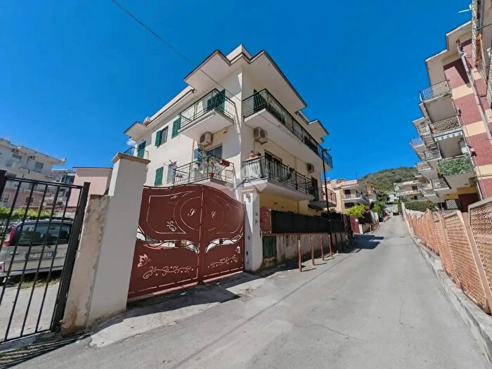Appartamento monolocale in affitto in Traversa II Miliscola, Pozzuoli