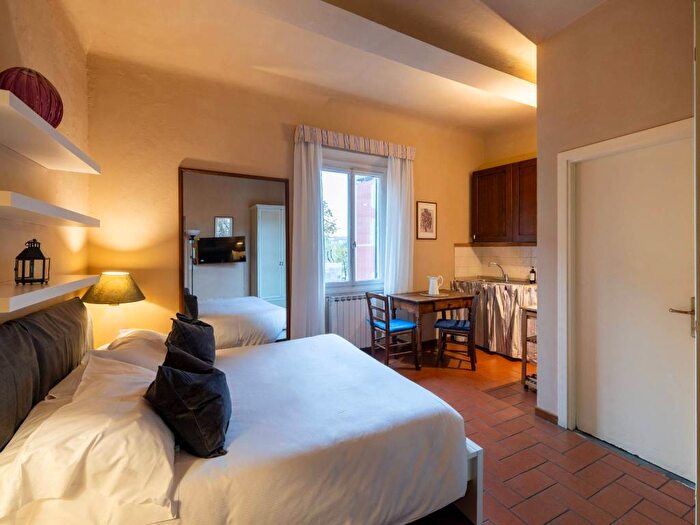 Appartamento monolocale in affitto in Via del Giardino Serristori, San Niccolò, Firenze