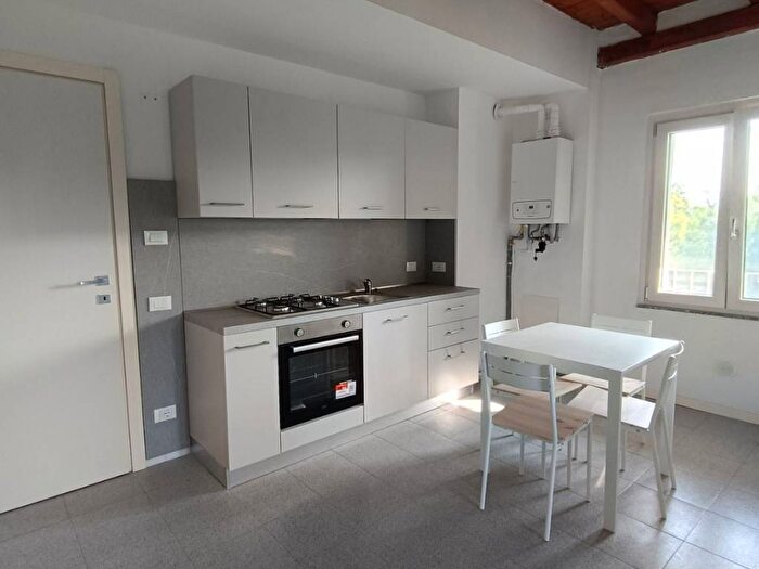 Appartamento monolocale in affitto in Via Roma, Pianengo