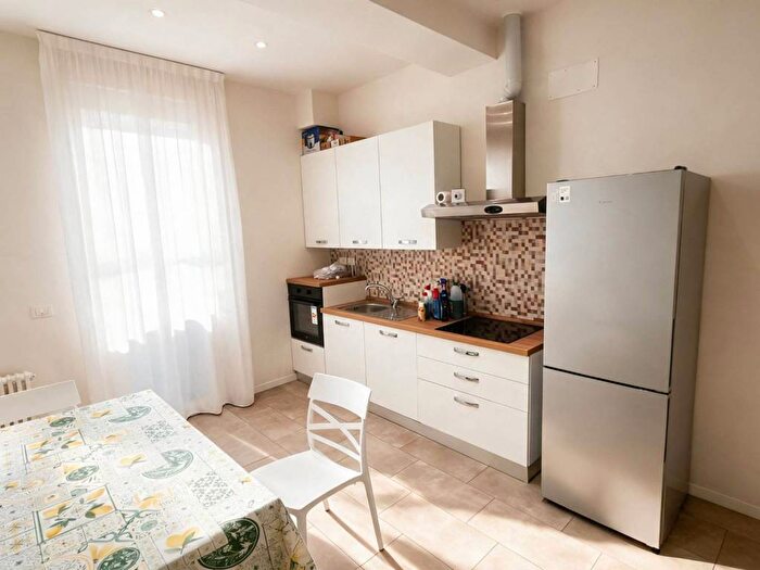 Appartamento con 5 locali in affitto in San Vitale, Bologna
