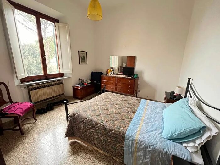 Appartamento con 5 locali in vendita in Via Bardelli, Firenze