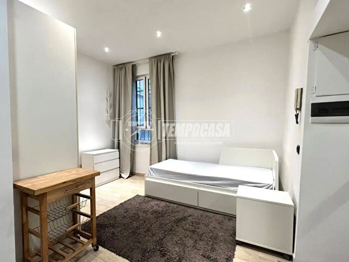 Appartamento monolocale in vendita in Via Crescenzago, Milano