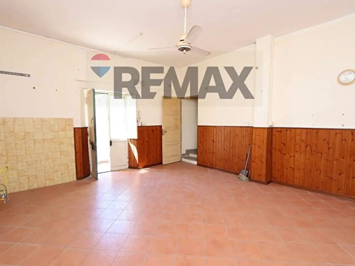 Casa con 5 locali in vendita in Via Piedimonte, Mascali