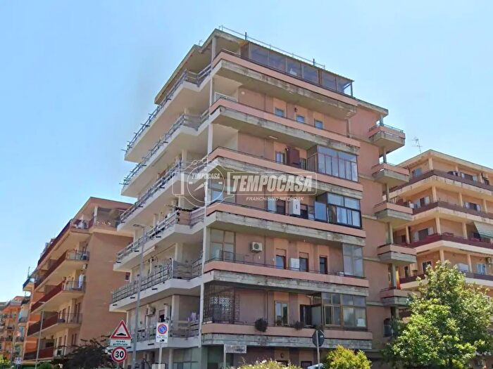 Appartamento trilocale in vendita in Via Benedetto Croce, Ladispoli