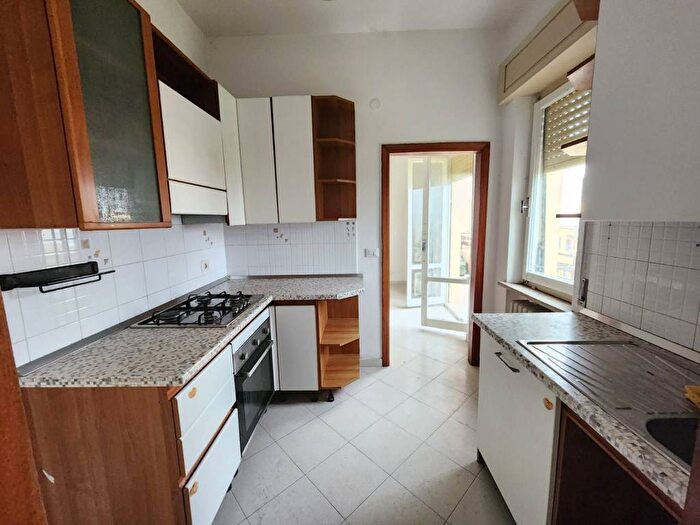 Appartamento trilocale in affitto in Via Luigi Cadorna, Centro, Castelfidardo