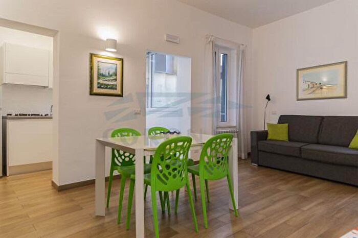 Appartamento bilocale in affitto in Via dei Banchi Nuovi, Roma