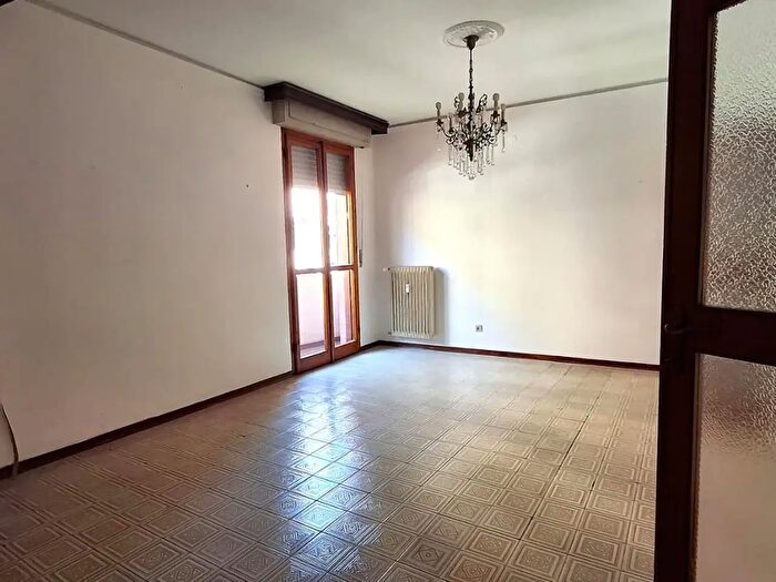 Appartamento con 6 locali in vendita in Pisa