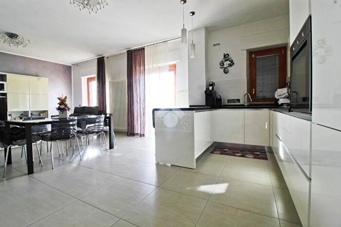 Appartamento trilocale in vendita in Via Cellini, Castel Di Lama