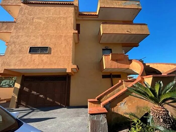 Casa con 10 locali in vendita in Via Tommaso Campanella, Roma