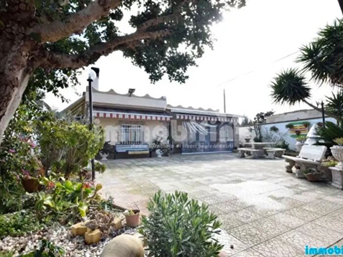 Casa quadrilocale in vendita in Oria